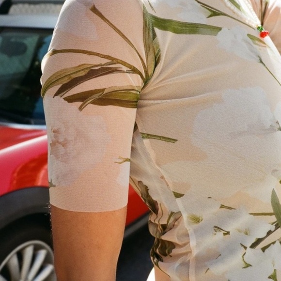 Lisa Says Gah Zelda Midi Floral Mesh Dress. Size S - Picture 2 of 5